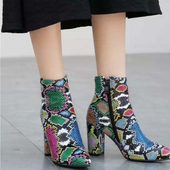 Bamboo  Sorbet Ankle Boots Multi Color  Rainbow Faux Leather Sz 5.5 Colorful - Picture 12 of 14